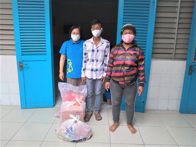 Saigonchildren has provided 7,000 relief packages to children and their families in the six provinces of Đồng Nai, Hậu Giang, Tây Ninh, Tiền Giang and Trà Vinh and in HCM City. Photo Courtesy of Saigonchildren