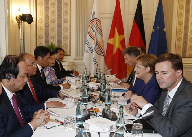 Vietnamese Prime Minister Nguyen Xuan Phuc and German Chancellor Angela Merkel hold talks in Hamburg during the former's visit to Germany in July 2017 to attend the G20 Summit.