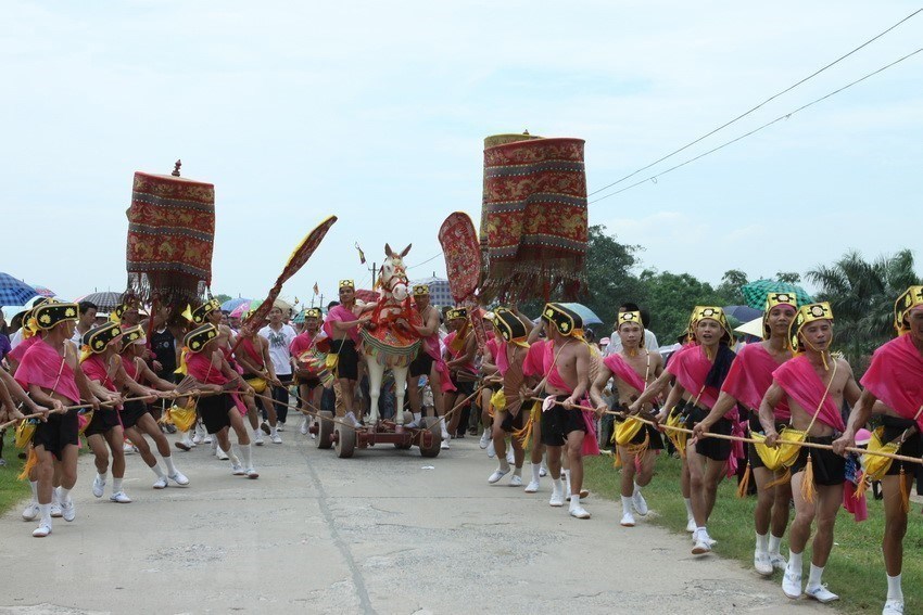 Giong festival, among 8,000 festivals held annually in Vietnam, was recognised as Intangible Cultural Heritage of Humanity on November 16, 2010.