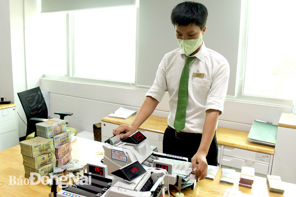 Outstanding loans for export down 12%