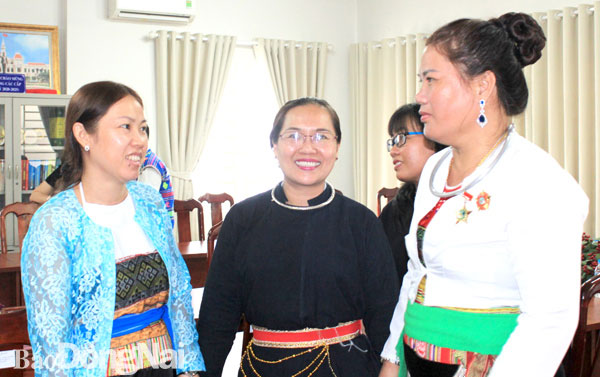 Người mẹ thứ hai của học sinh nội trú