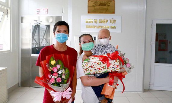 Surgeons conduct bone marrow transplant to save 2.5-year-old boy