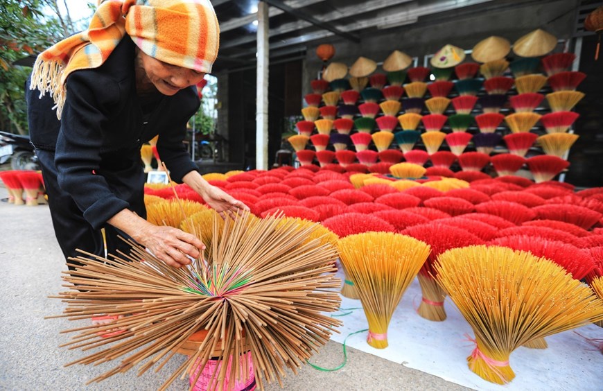 Thuy Xuan locals have turned the traditional craft into a special tourism product.