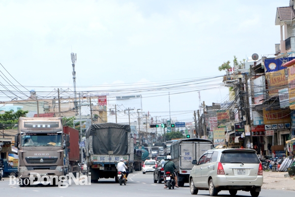 Quốc lộ 1 đoạn qua P.Tân Biên, TP.Biên Hòa có lưu lượng phương tiện giao thông rất lớn