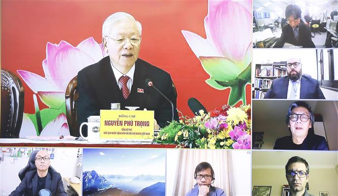 Tổng Bí thư, Chủ tịch nước Nguyễn Phú Trọng trả lời các câu hỏi của phóng viên cơ quan thông tấn, báo chí trong nước và quốc tế, được tiến hành trực tiếp và trực tuyến. Ảnh TTXVN