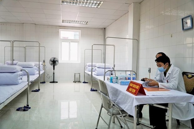 An area where volunteers will be monitored after they receive shots at the Vietnam Military Medical University (Photo: VNA)