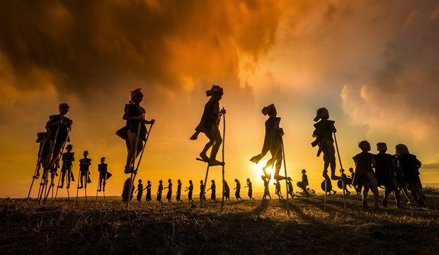 “The Children Dancing with Gongs” (Photo courtesy of photographer Khanh Phan)