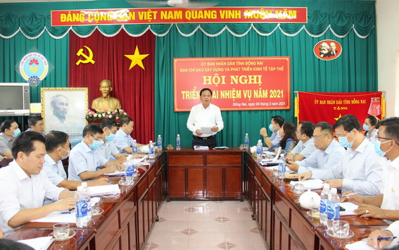 Phó chủ tịch UBND tỉnh Võ Tấn Đức kết luận cuộc họp