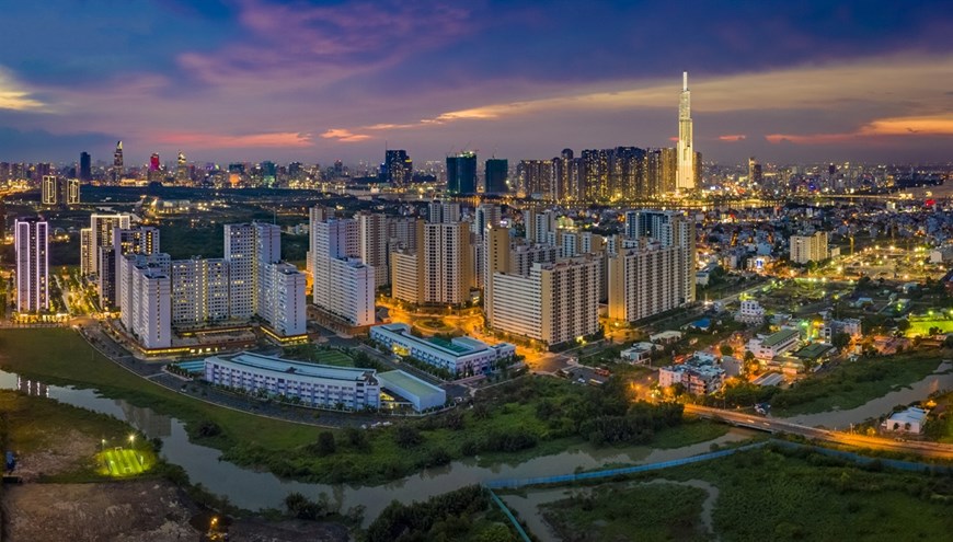 District 2 in the city’s eastside boasts favourable conditions to form a new urban area. It is a traffic hub for road, inner railroad and waterway, connecting the city with Dong Nai, Binh Duong and Ba Ria-Vung Tau provinces. The newly urbanised district is expected to become a new trade and finance centre of the city in the future.