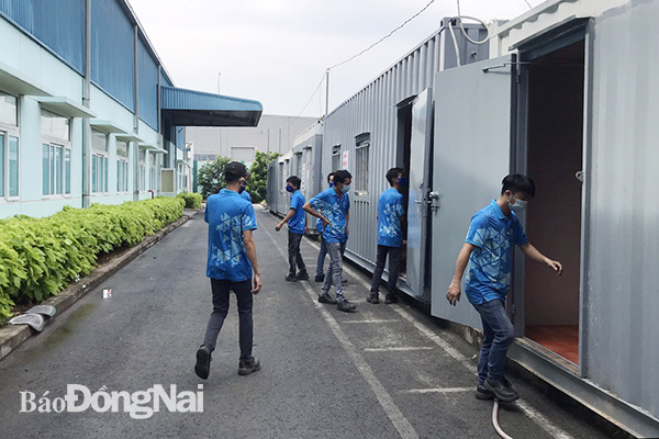 Container văn phòng tạm lưu trú cho công nhân tại Công ty TNHH Sơn Ocean Việt Nam lắp đặt