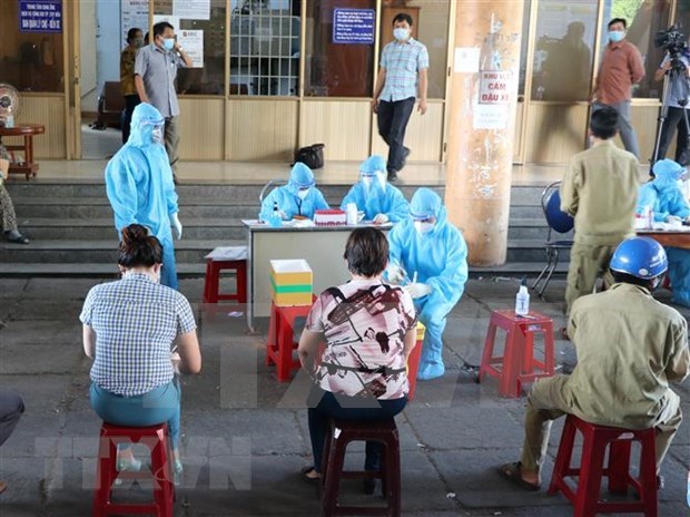 Vietnam reports 1,922 new COVID-19 cases on July 15 evening