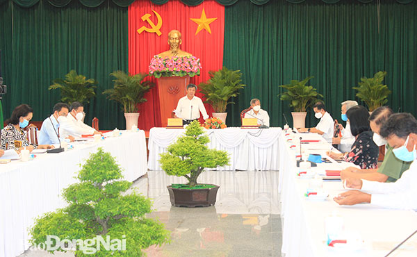 Phó bí thư Thường trực Tỉnh ủy Hồ Thanh Sơn kết luận tại cuộc họp