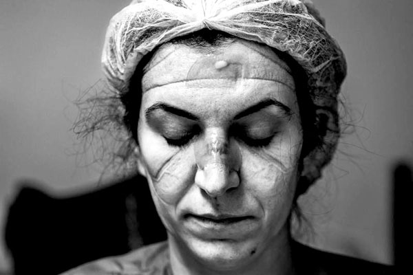 Ảnh chân dung nữ bác sĩ Juliana Ribeiro của nhiếp ảnh gia người Brasil Ary Bassous đã đoạt giải thưởng 120 ngàn USD tại Giải HIPA lần thứ 10. Nguồn ảnh: thenationalnews.com