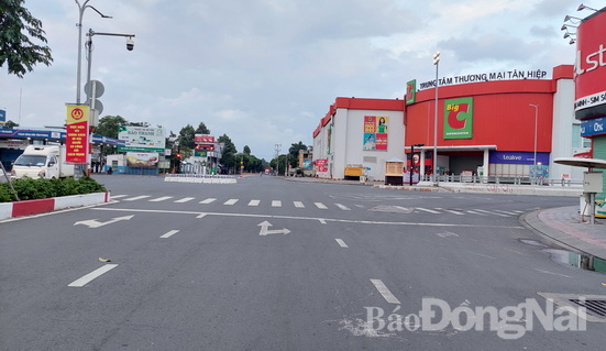 Đường phố Biên Hòa vắng lặng những ngày thực hiện giãn cách xã hội