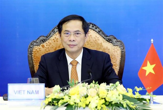 Vietnamese Minister of Foreign Affairs Bui Thanh Son attends the first Friends of the Mekong (FOM) Ministerial Meeting. 