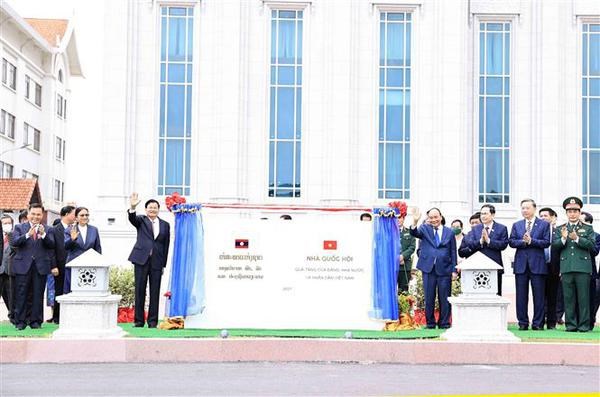 At the inauguration and hand-over ceremony of the Lao NA Building.