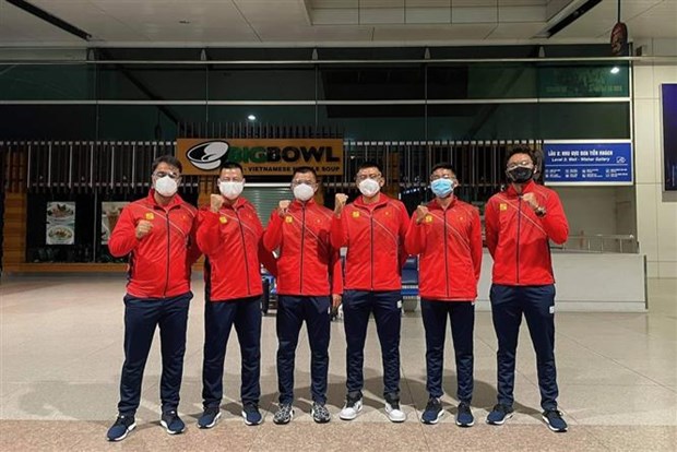 Members of the Vietnamese tennis team pose for a group photo (Source: VNA)