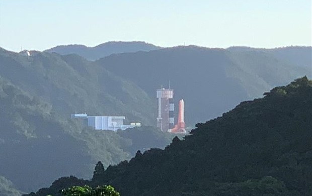 The Epsilon 5 rocket on a launch pad.