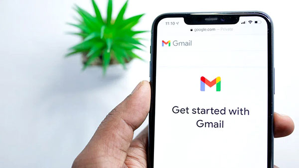 … Hiện giờ hầu hết đã được thay bằng Gmail