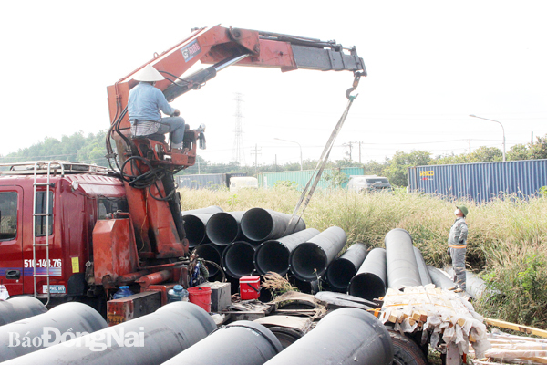 Khu vực xây dựng trạm bơm tăng áp cung cấp nước sạch cho H.Cẩm Mỹ và lân cận. Ảnh: H.Lộc