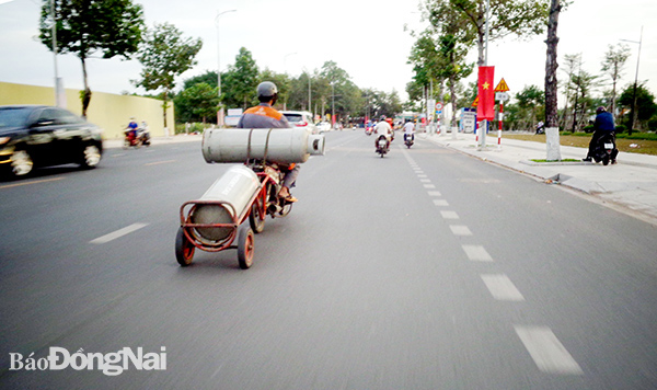 Chở gas không đảm bảo an toàn