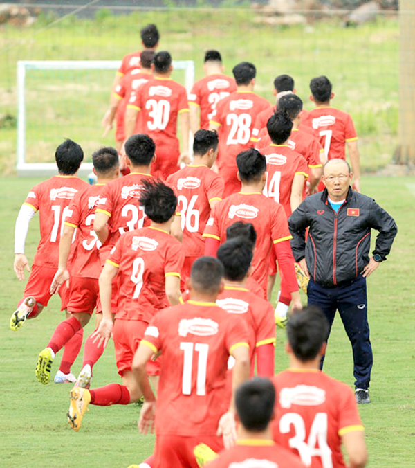 Năm mới, đội tuyển Việt Nam trở lại với sự khiêm nhường của thời điểm bắt đầu