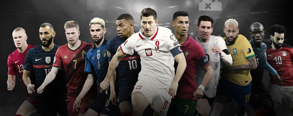 Robert Lewandowski cùng những cầu thủ xuất sắc nhất năm 2021 của FIFA