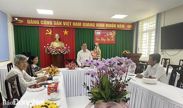 Phó trưởng ban Tuyên giáo Tỉnh ủy Phạm Tấn Linh, định hướng một số nội dung trọng tâm trong công tác tuyên truyền tháng 2-2022