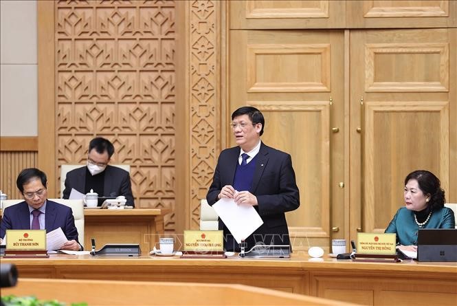Bộ trưởng Bộ Y tế Nguyễn Thanh Long báo cáo tình hình kiểm soát dịch COVID-19 và tiêm vaccine trong dịp Tết Nguyên đán