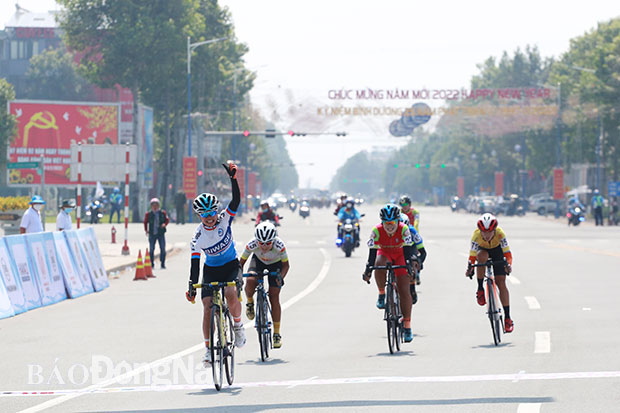 Khai mạc Giải xe đạp nữ Bình Dương lần thứ XII-2022 Cúp Biwase