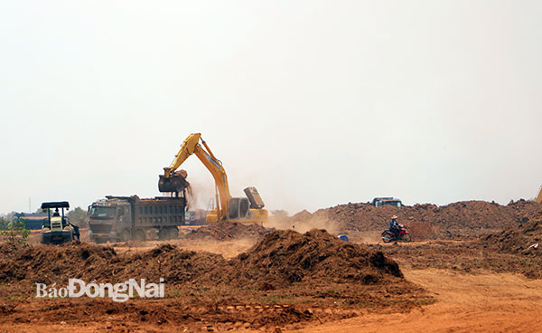Đồng Nai đã bàn giao thêm hơn 300ha đất để phục vụ thi công các hạng mục của dự án xây dựng sân bay Long Thành giai đoạn 1. Ảnh: Phạm Tùng