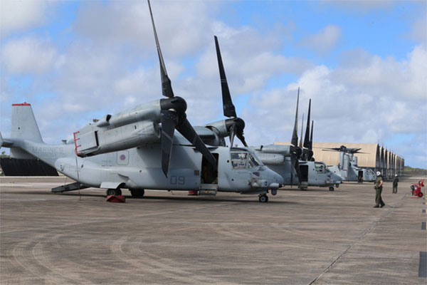 Máy bay MV-22 Osprey của Thủy quân lục chiến Mỹ kiểm tra tại căn cứ trên đảo Guam trước khi đến Philippines tham gia tập trận Balikatan 2022