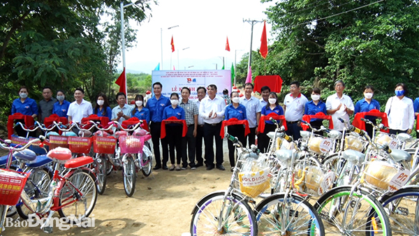 Suoi Nong bridge put into use in Xuan Loc