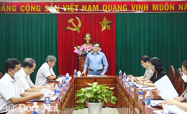 Phó chủ tịch UBND tỉnh Nguyễn Sơn Hùng chủ trì buổi làm việc với các sở, ban ngành về xét giải thưởng Trịnh Hoài Đức lần thứ V, giai đoạn 2015-2020