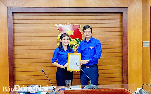 Đồng chí Hồ Hồng Nguyên làm Quyền Trưởng ban thanh niên trường học Trung ương Đoàn