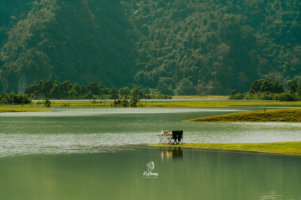 Visitors can spend their time on the grasslands enjoying the peace and fresh air.