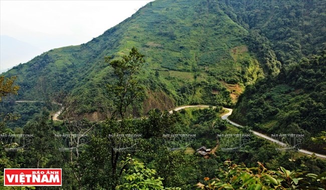 Khau Pha Pass in Yen Bai province.