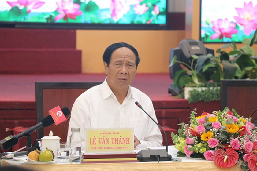 Deputy PM urges to solve site clearance for Ben Luc-Long Thanh expressway