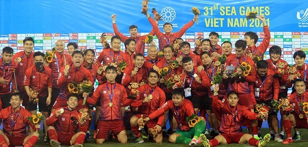 Vietnamese football team win gold medal at SEA Games 31 (Photo: VNA)