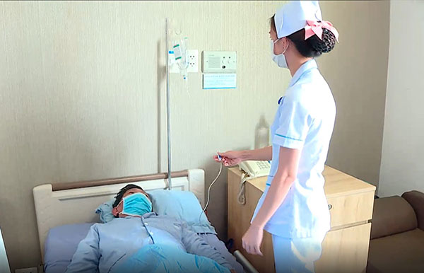 Bệnh nhân điều trị sốc sốt xuất huyết tại Bệnh viện Đồng Nai-2