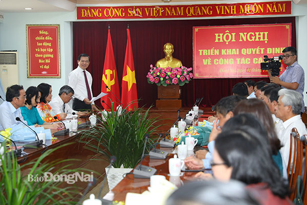 Bí thư Tỉnh ủy Nguyễn Hồng Lĩnh phát biểu tại hội nghị. Ảnh: Huy Anh
