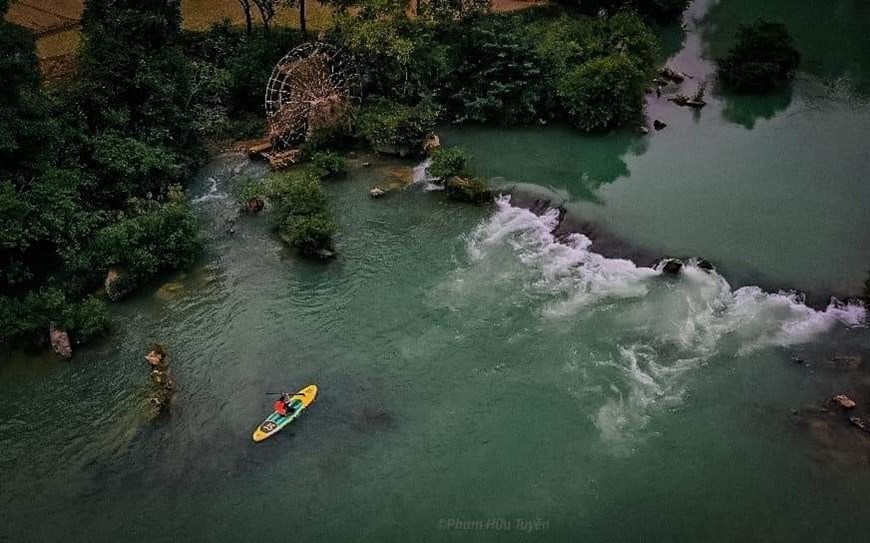 Quay Son River in Dam Thuy commune, Trung Khanh district. 