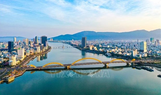 A view of Rong (Dragon) Bridge spanning the Han River in Da Nang city (Photo: VNA)