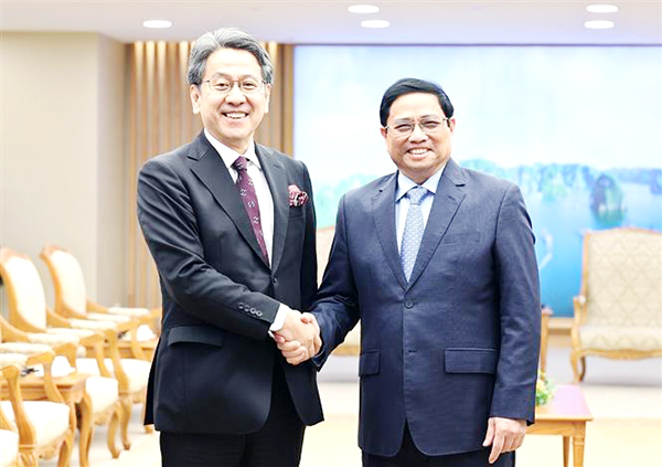 Thủ tướng Phạm Minh Chính tiếp Chủ tịch Hội đồng Quản trị Ngân hàng Hợp tác quốc tế Nhật Bản