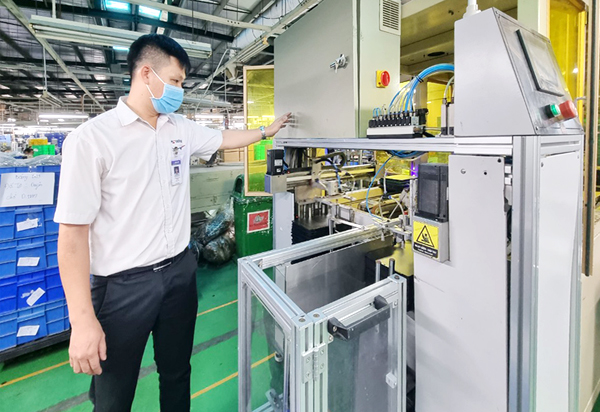 Sáng kiến máy in bảng tự động của người lao động tại Công ty TNHH Sản xuất thương mại Thiên Long Long Thành