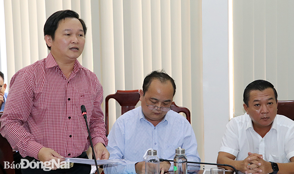 Giám đốc Sở KH-ĐT Nguyễn Hữu Nguyên phát biểu tại buổi làm việc