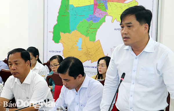 Bí thư Thành ủy Long Khánh Hồ Văn Nam phát biểu ý kiến tại buổi làm việc