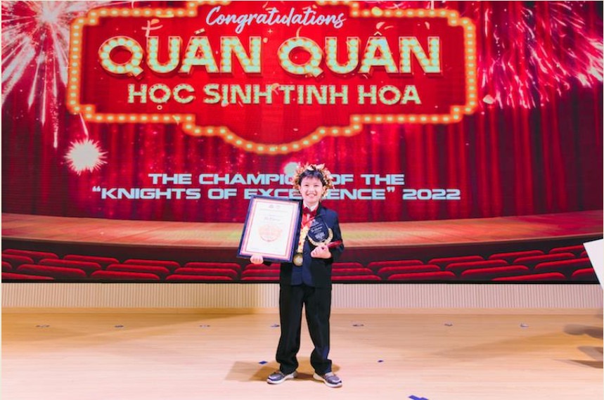 Em Nguyễn Tấn Đan Mạch đến từ Trường tiểu học Lý Thường Kiệt (TP.Biên Hòa) đoạt giải nhất cuộc thi Học sinh tinh hoa