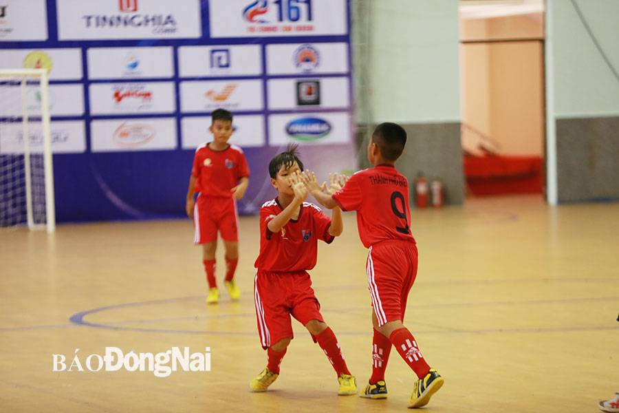 Biên Hòa đặt một chân vào bán kết