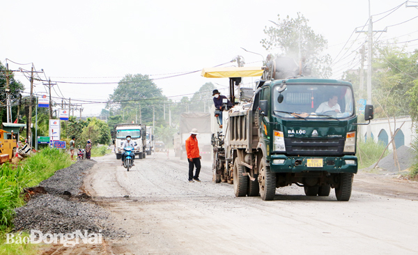 Dự án Cải tạo, nâng cấp đường tỉnh 768: Thi công gần 2 năm vẫn chưa xong giải phóng mặt bằng